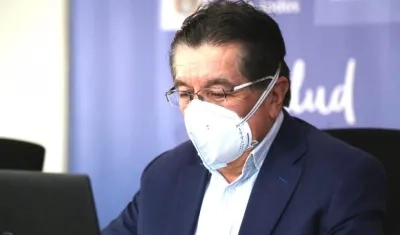 Fernando Ruiz, Ministro de Salud.