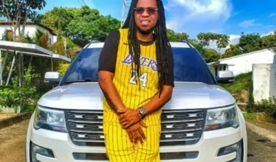 El cantante de salsa choke, Junior Jein.