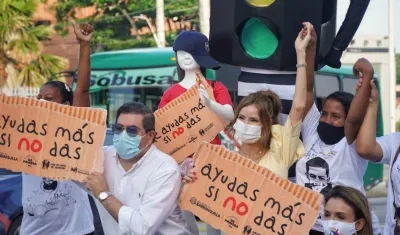 Campaña Ayuda más si no das, del programa 'Por los niños del semáforo'. 