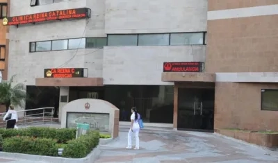 La mujer falleció en la Clínica Reina Catalina. 