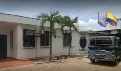 Fachada de la Cárcel de El Banco. 