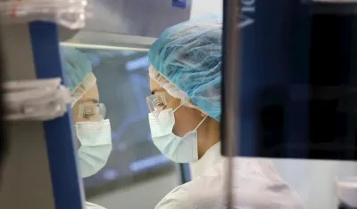 Estados Unidos alcanzó este miércoles 33.496.627 casos confirmados de covid-19 y 600.624 fallecimientos, de acuerdo con el recuento independiente de la Universidad Johns Hopkins.