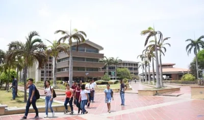 Universidad del Atlántico se prepara para el regreso a clases.