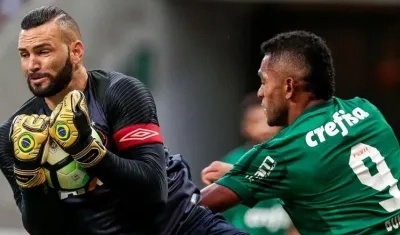 Weverton y Miguel Borja disputan el balón. 