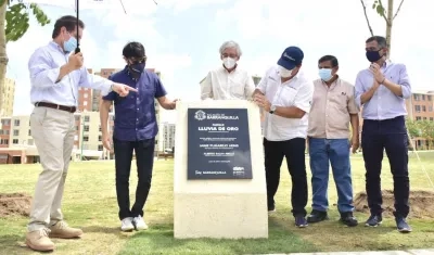 Inauguración de uno de los tres parques.