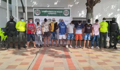 Los capturados fueron dejados a disposición de la Fiscalía. 