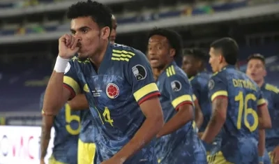 Luis Díaz celebrando el golazo ante Brasil.