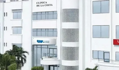 Fachada de la Clínica de la Costa.