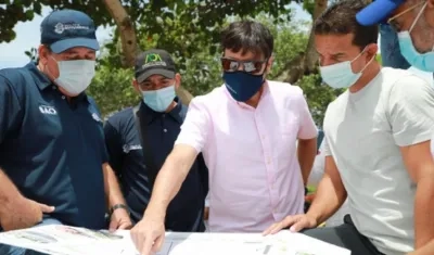 El alcalde Jaime Pumarejo en La Magdalena.