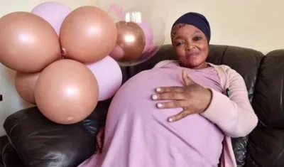 Mujer sudafricana que fingió un embarazo múltiple