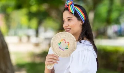 Muestras artesanales con los colores simbólicos.