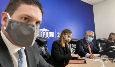 El Embajador Juan Carlos Pinzón hizo una selfie del diálogo entre Duque y Biden.