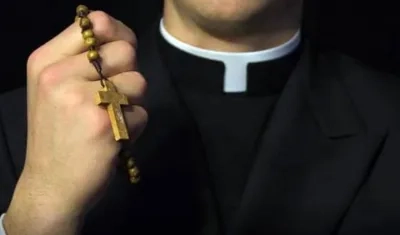 El sacerdote fue asegurado en la Cárcel de Ternera. 