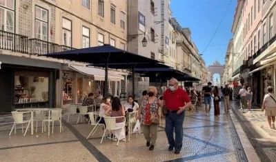 Los portugueses tendrán que confinarse en sus hogares. 