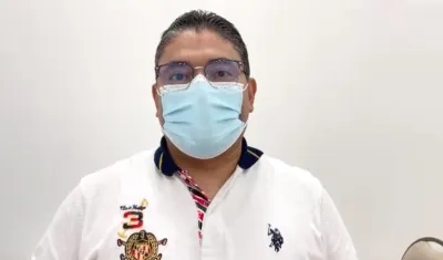 Humberto Mendoza, Secretario de Salud.