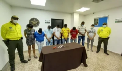 Los capturados fueron conducidos a la URI de la Fiscalía.