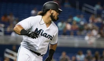 Jorge Alfaro, receptor de los Marlins. 