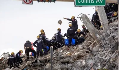  Las tareas de búsqueda y rescate continúan.