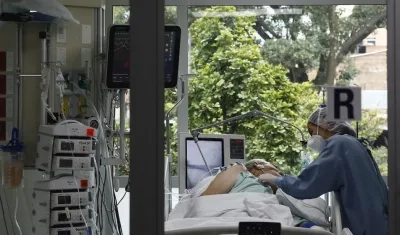 Los enfermos siguen apareciendo en los hospitales y ocupación UCI está alta.