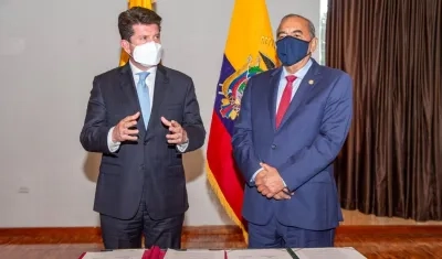 El Ministro Diego Molano y su homólogo Fernando Donoso.