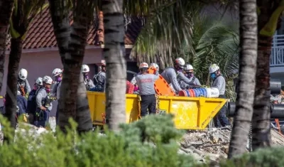 La cifra de desaparecidos por el derrumbe se ubica hoy en 43.