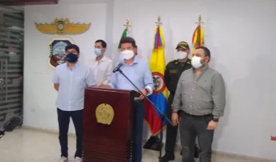 El Ministro Diego Molano, el Alcalde Jaime Pumarejo y el Secretario del Interior del Atlántico, Yesid Turbay.