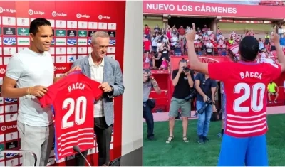 Carlos Bacca durante su presentación con el Granada. 