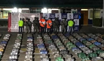 Cocaína incautada por la Armada Nacional