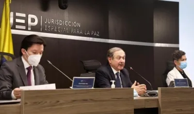 Magistrados dando a conocer la imputación de 15 militares del batallón La Popa.