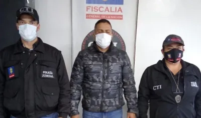 Christian Andrés Parra Nuncira.