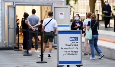 Punto de vacunación en Londres.