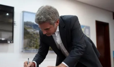 Carlos Correa, Ministro de Medio Ambiente