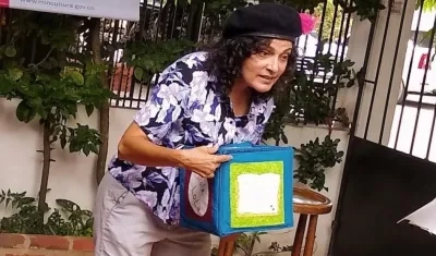 Vicky Osorio, narradora y titiritera.