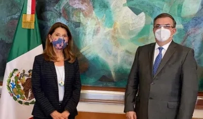 La vicepresidenta y canciller colombiana, Marta Lucía Ramírez, y el canciller mexicano, Marcelo Ebrard Casaubon.