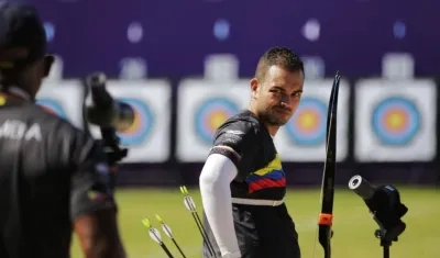 Daniel Pineda, arquero colombiano. 