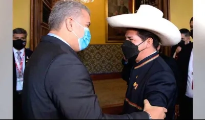 Los Presidentes Iván Duque y Pedro Castillo.