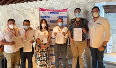 Al centro, la directora del DPS, Susana Correa, en Fedemunicipios.