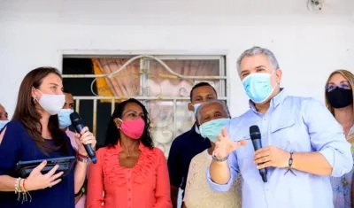 La ministra Karen Abudinen y el Presidente Iván Duque.