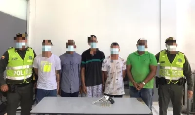 Cinco de los capturados, el sexto se encuentra en un centro asistencial.