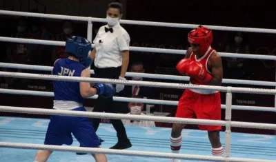 Ingrit Valencia durante el combate. 