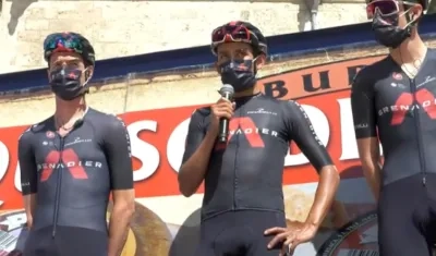 Egan Bernal antes de tomar la salida en la Vuelta a Burgos.