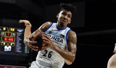 Jaime Echenique, basquetbolista barranquillero. 