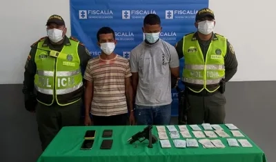 Los dos capturados fueron conducidos a la URI de la Fiscalía. 