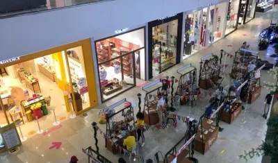 Feria en Centro Comercial