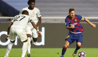 Lionel Messi jugando ante el Bayern. 