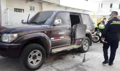 Camión de valores que fue asaltado por siete delincuentes en Cartagena. 