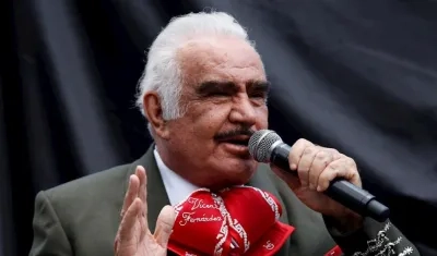 Vicente Fernández, cantante mexicano.