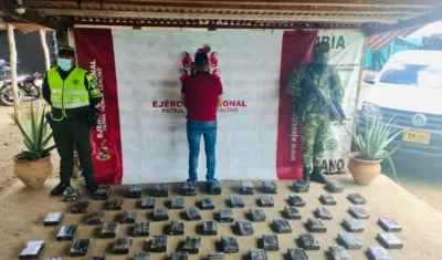 El capturado y la droga quedaron a disposición de la Fiscalía. 