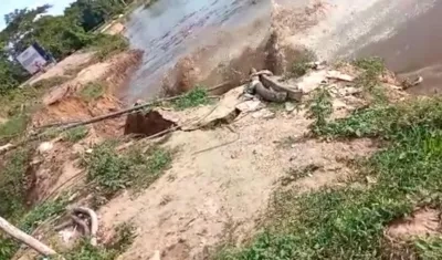 El río 'tragándose' la ribera.