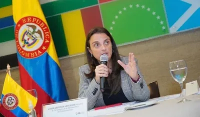 La Ministra de las TIC, Karen Abudinen.